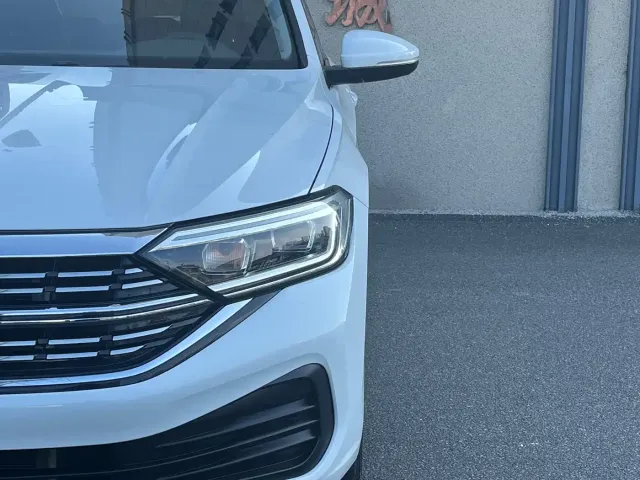 Volkswagen Sagitar 2024 300TSI DSG Flying Edition — Фото автомобиля 8