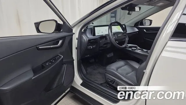 Kia EV6 — Фото автомобиля 15