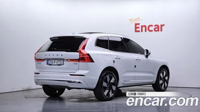 Фотография автомобиля — Volvo XC60 Generation 2