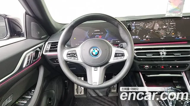 BMW i4 — Фото автомобиля 12