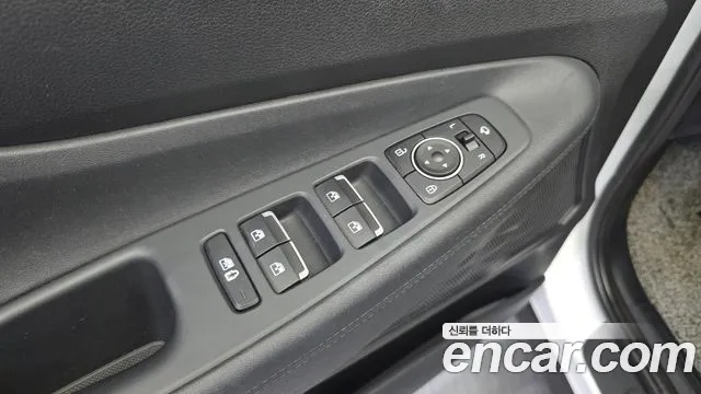 Hyundai Santafe — Фото автомобиля 27