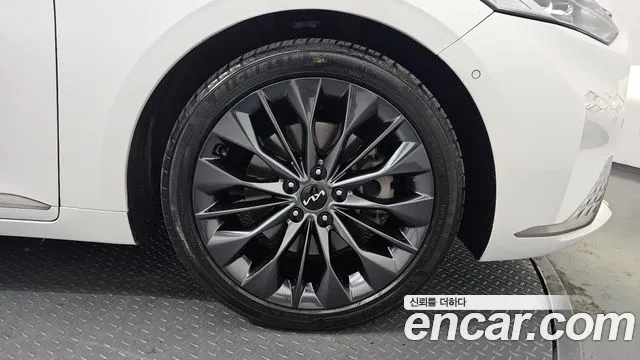 Kia K8 2.5 Бензин 2WD — Фото автомобиля 5
