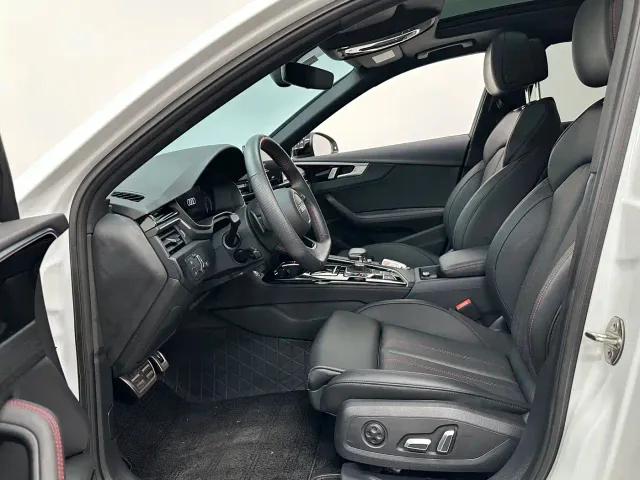 Audi A4L — Фото автомобиля 13