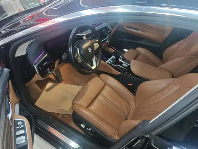 BMW 6 Series Gran Turismo — Фото автомобиля 15