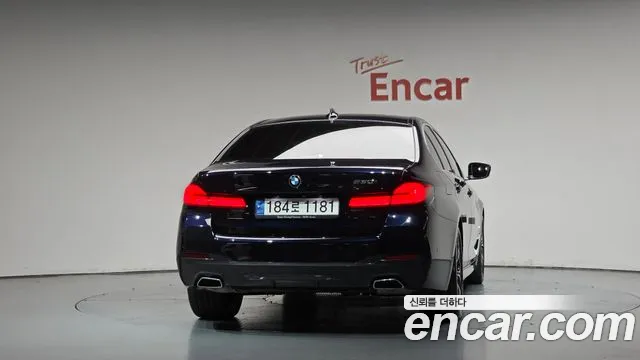 BMW 5 Series G30 — Фото автомобиля 3