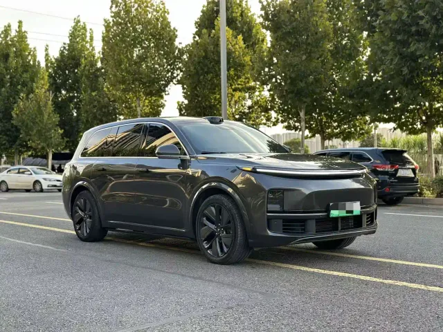 Li Auto L9 — Фото автомобиля 3