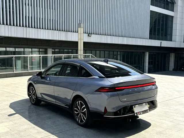 Xpeng P5 — Фото автомобиля 8