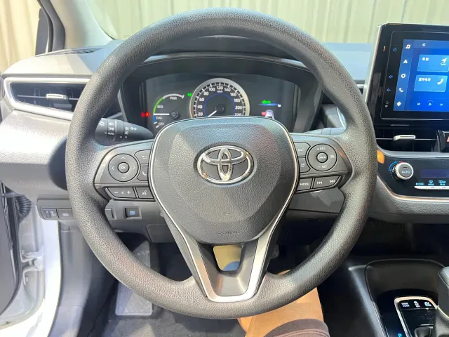 Toyota Corolla — Фото автомобиля 12