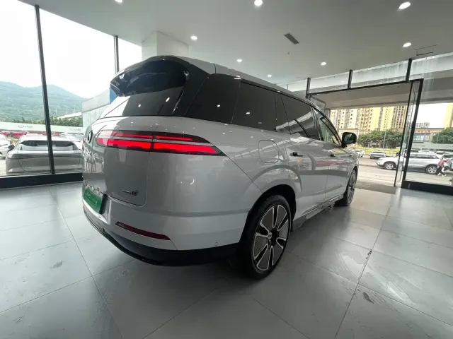 Denza Denza N8L 2025 Standard — Фото автомобиля 13