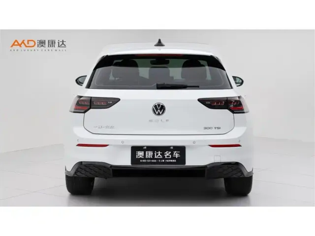 Volkswagen Golf — Фото автомобиля 4