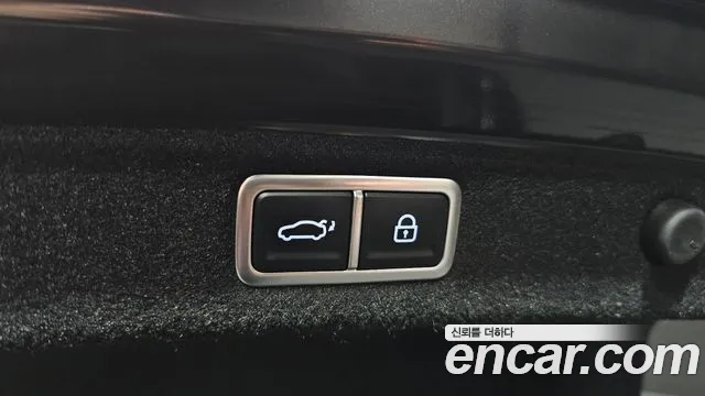 Hyundai Grandeur Grandeur (GN7) 2.5 Бензин 2WD — Фото автомобиля 30