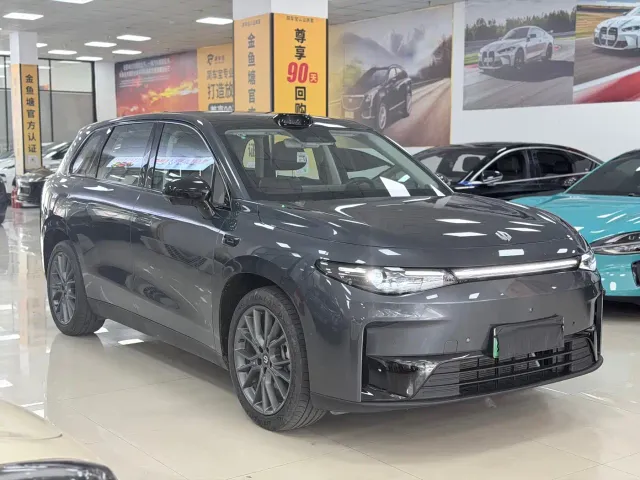 Leapmotor C10 — Фото автомобиля 3