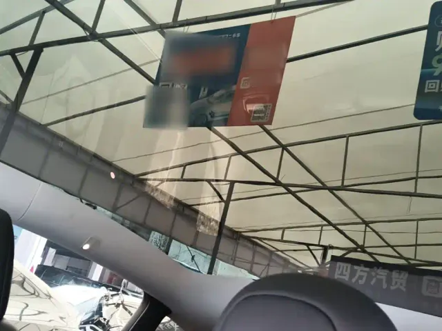 Tesla Model Y — Фото автомобиля 17
