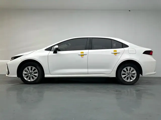 Toyota Corolla — Фото автомобиля 5