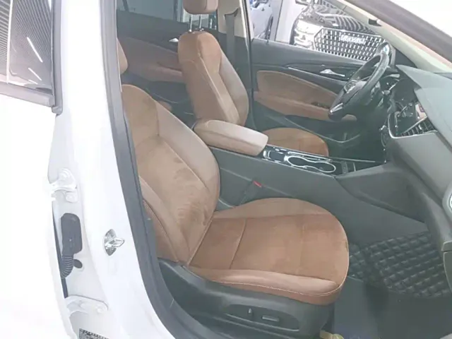 Buick Regal — Фото автомобиля 24