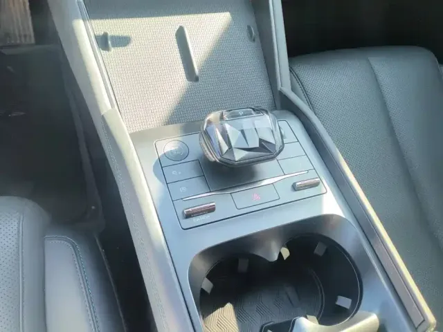 BYD Qin PLUS 2023 Champion Edition DM-i 120KM Excellence — Фото автомобиля 16