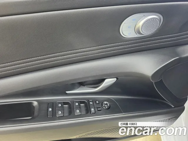 Hyundai AVANTE Новый Avante (CN7) — Фото автомобиля 17