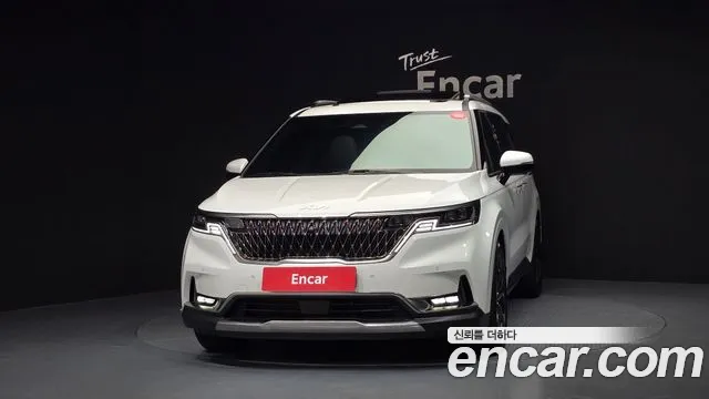 Kia Canival Carnival 4 поколение Бензин 7 мест Signature — Фото автомобиля 3