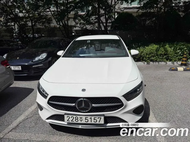 Фотография автомобиля — Mercedes-Benz A-Class W177