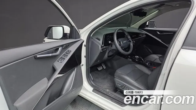 Kia Niro The All New Niro Signature — Фото автомобиля 9