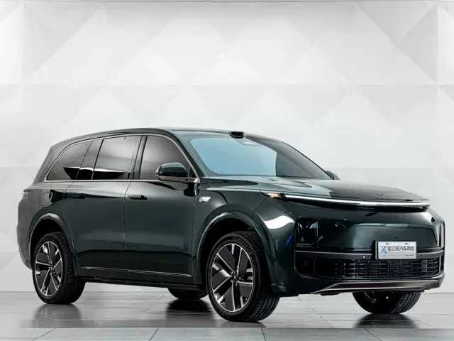 Li Auto L9 — Фото автомобиля 6