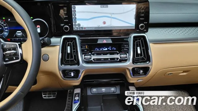 Kia Sorento Sorento 4-е поколение Бензин 2.5T 2WD — Фото автомобиля 13
