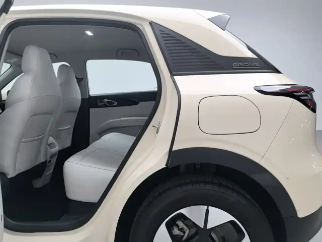Geely Starry Wish — Фото автомобиля 15