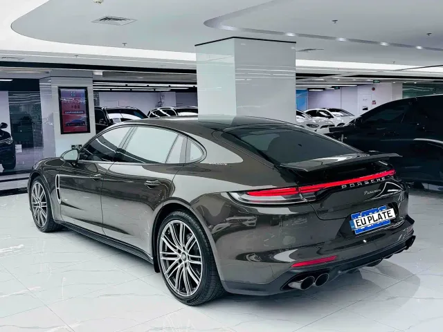 Porsche Panamera — Фото автомобиля 4