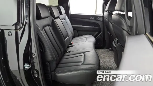 KG_Mobility_Ssangyong Rexton — Фото автомобиля 12