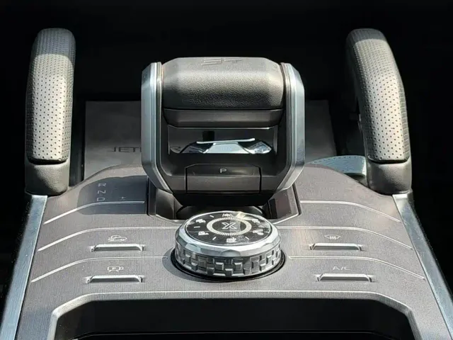 Jetour T2 — Фото автомобиля 6