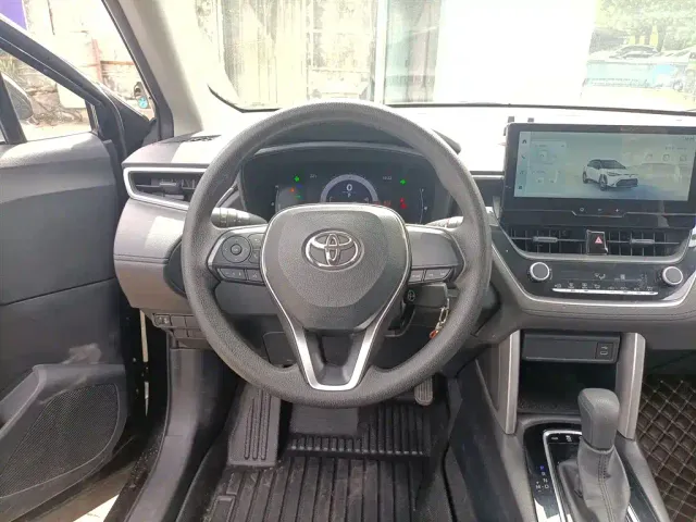 Toyota Frontlander — Фото автомобиля 10