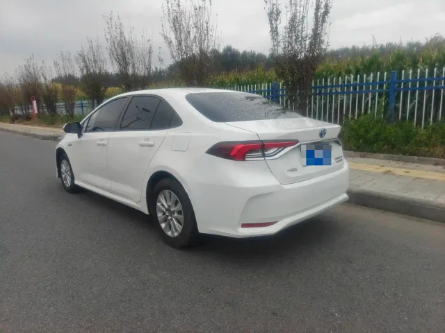 Toyota Corolla — Фото автомобиля 6