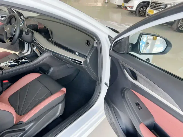 Changan Eado — Фото автомобиля 16