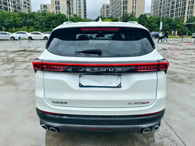 Jetour X70 Plus — Фото автомобиля 4