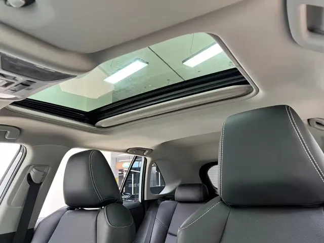 Toyota RAV4 — Фото автомобиля 27