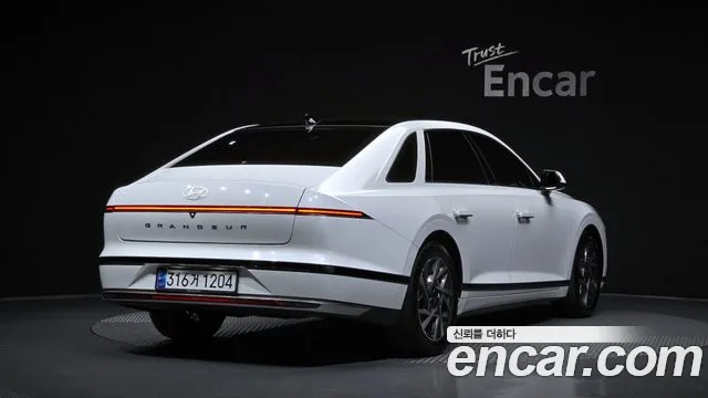 Hyundai Grandeur GN7 — Фото автомобиля 2