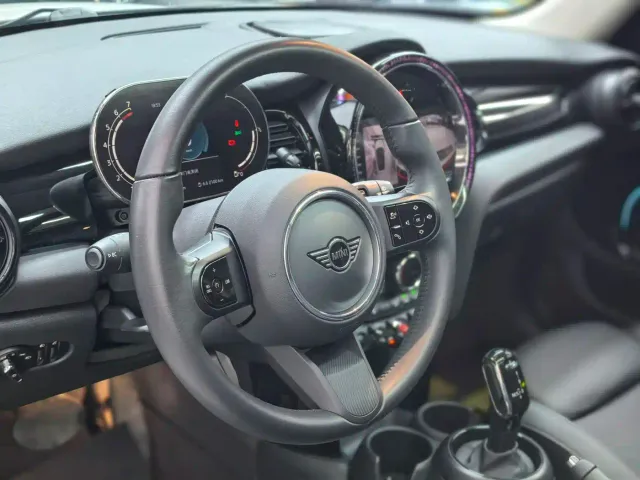 MINI Hatch — Фото автомобиля 16