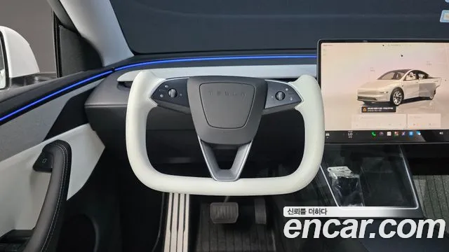 Tesla Model Y — Фото автомобиля 14