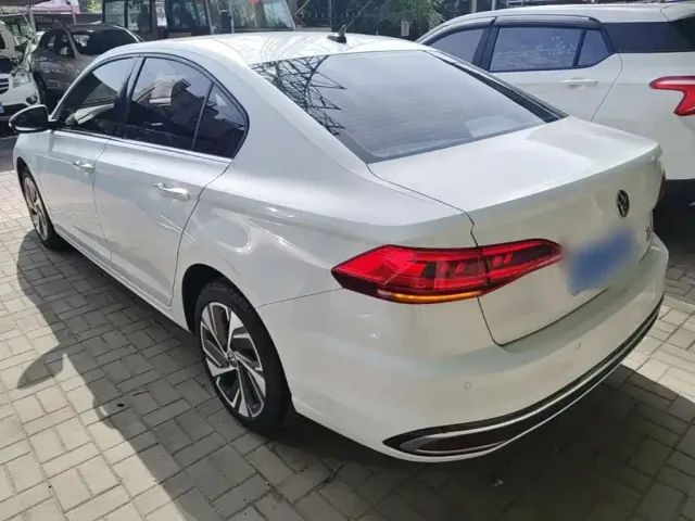 Volkswagen Bora — Фото автомобиля 4