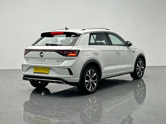 Volkswagen T-Roc — Фото автомобиля 6
