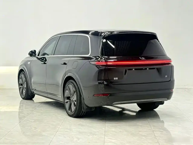 Li Auto L9 — Фото автомобиля 4