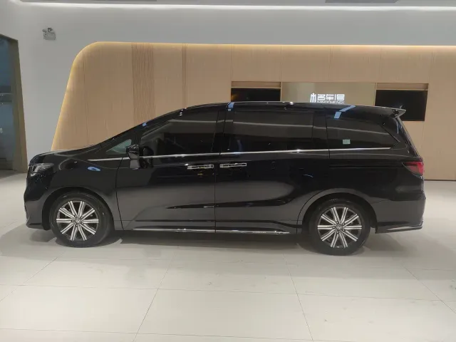 Honda Odyssey — Фото автомобиля 4