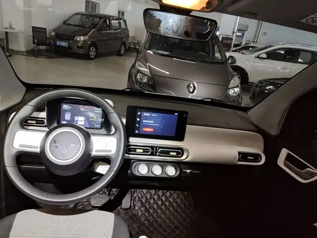 Wuling Hongguang Mini EV — Фото автомобиля 9