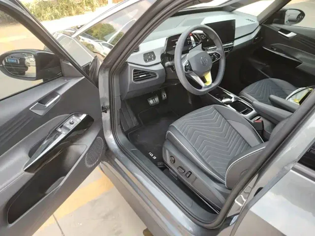 Volkswagen ID.3 — Фото автомобиля 6
