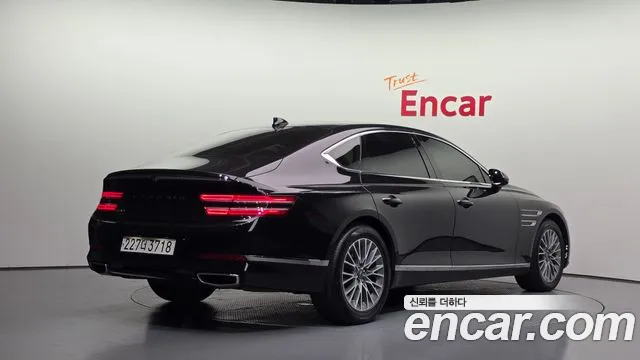 Genesis G80 RG3 — Фото автомобиля 2