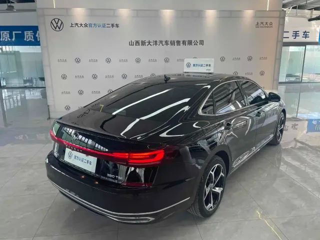 Volkswagen Passat — Фото автомобиля 3
