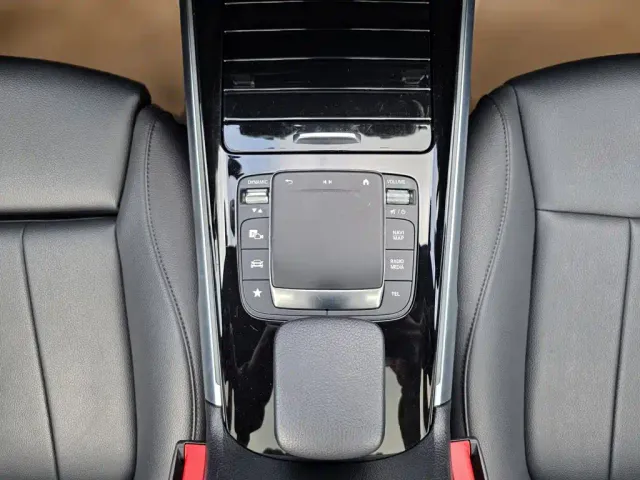 Mercedes-Benz GLB-Class — Фото автомобиля 20