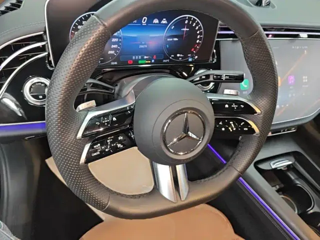 Mercedes-Benz E-Class — Фото автомобиля 10