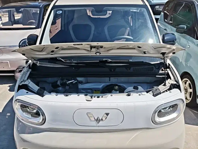 Wuling Hongguang Mini EV — Фото автомобиля 15