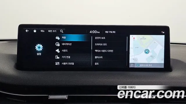 Genesis GV70 — Фото автомобиля 16